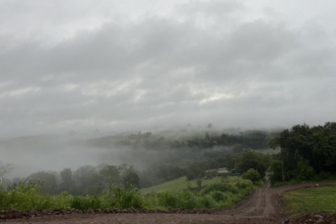 Terça-feira será de sol e calor, mas parte do RS ainda pode ter muita chuva