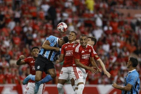 Grêmio conquista 44º título do Gauchão com empate em Gre-Nal no Beira-Rio
