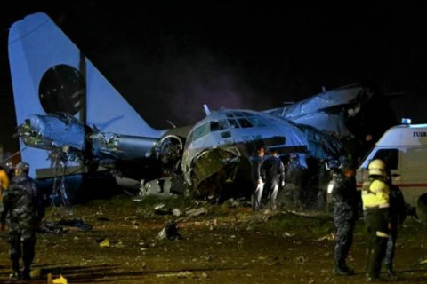 Avião militar cai na Bolívia e deixa ao menos 20 mortos