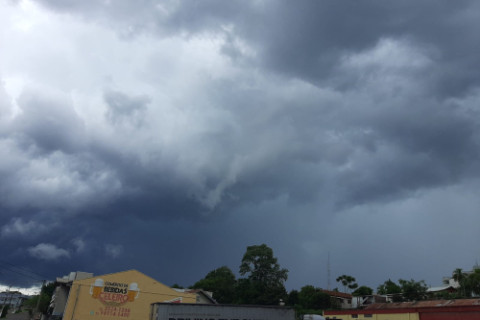 Rio Grande do Sul deve ter temporais isolados e tempo abafado nesta sexta-feira