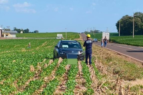 Colisão entre carro e caminhão deixa motorista ferida na RS-342 em Horizontina