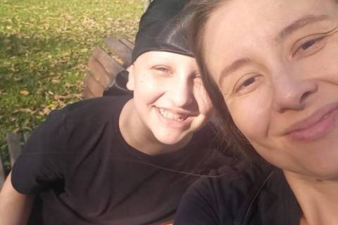 Adolescente de Horizontina faz campanha para custear medicamento contra linfoma