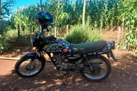 Motocicleta é furtada no Centro de Três de Maio