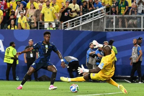 Brasil desencanta, goleia Haiti e assume liderança do Grupo C da Copa