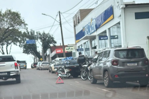 Mulher fica ferida em acidente envolvendo scooter elétrica no centro de Três Passos