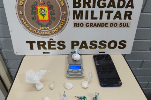 Brigada Militar prende mulher por tráfico de drogas em Três Passos