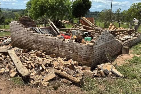 Ventania de 100 km/h causa estragos no RS e Defesa Civil avalia se fenômeno foi um tornado